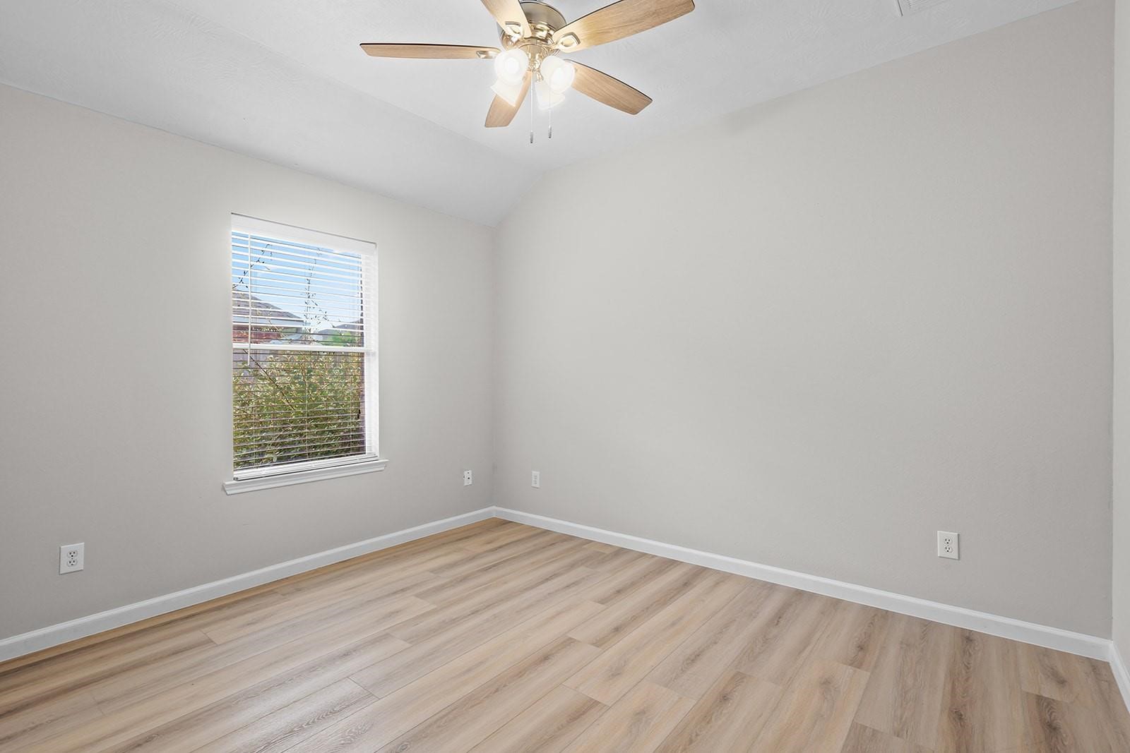 25910 N Lakefair Dr Drive Property Photo 10