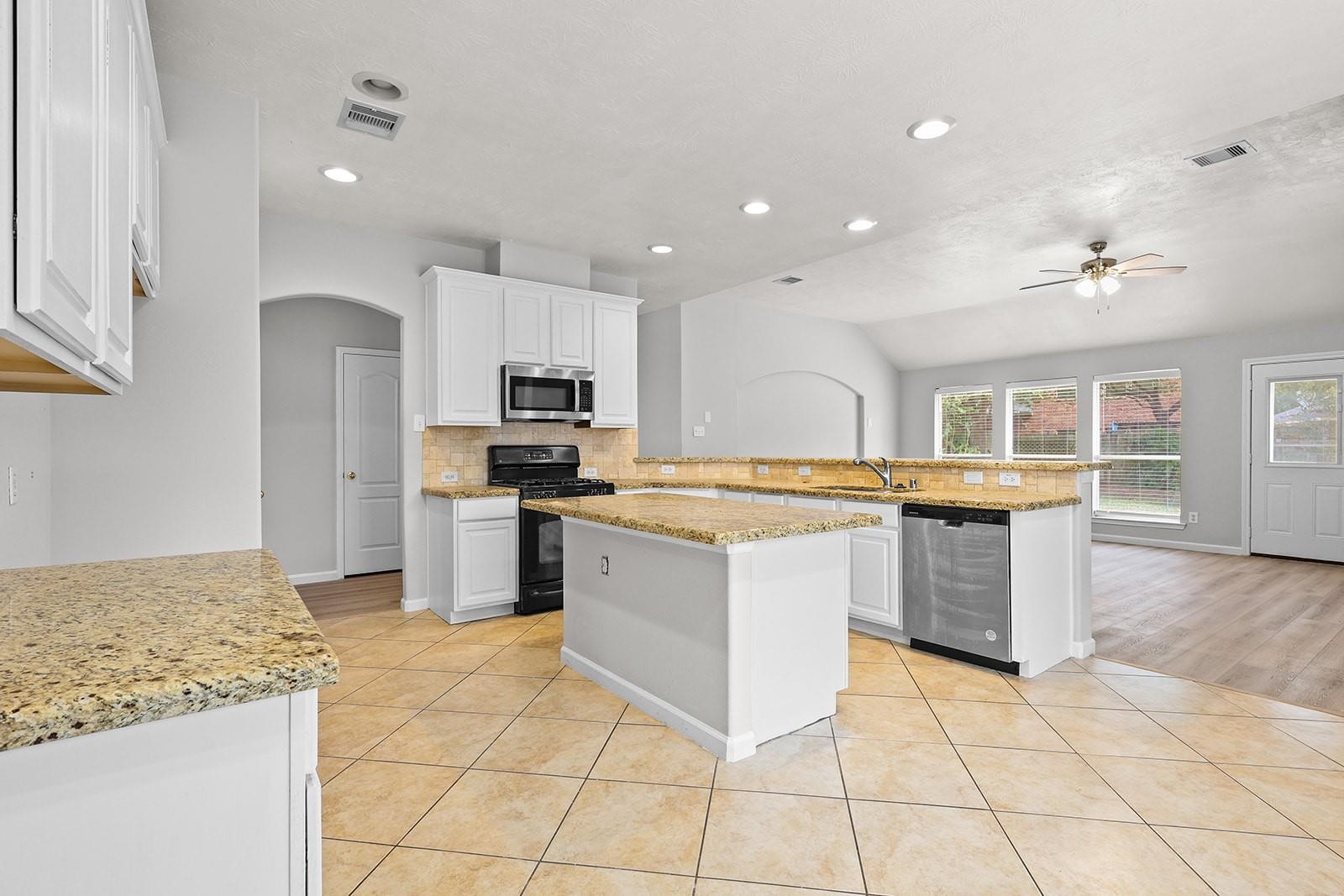 25910 N Lakefair Dr Drive Property Photo 16