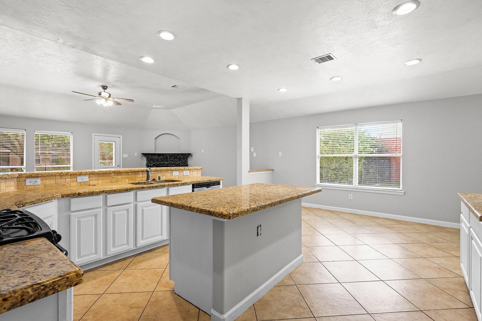 25910 N Lakefair Dr Drive Property Photo 17