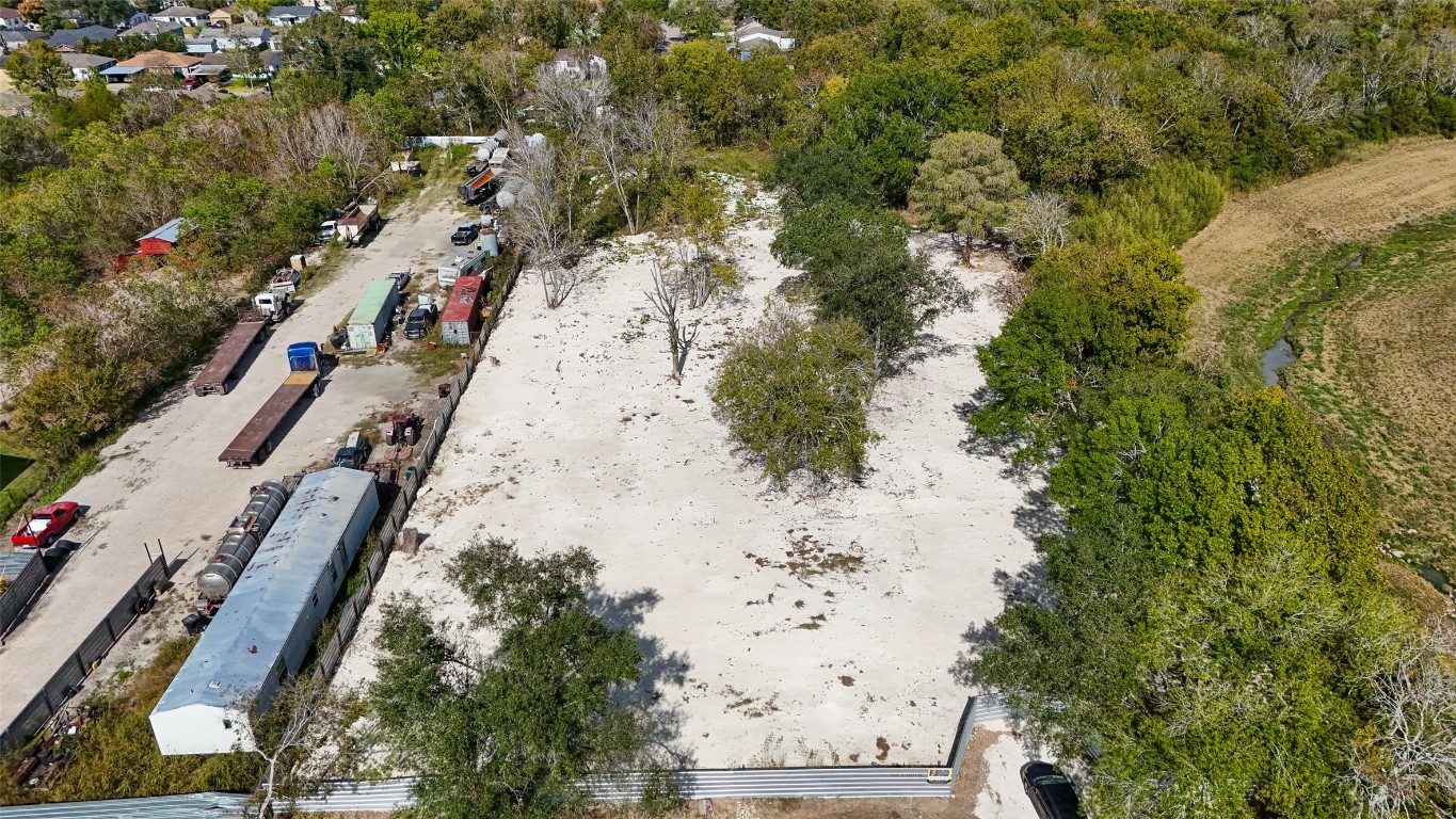 5033 S Acres Drive Property Photo 1