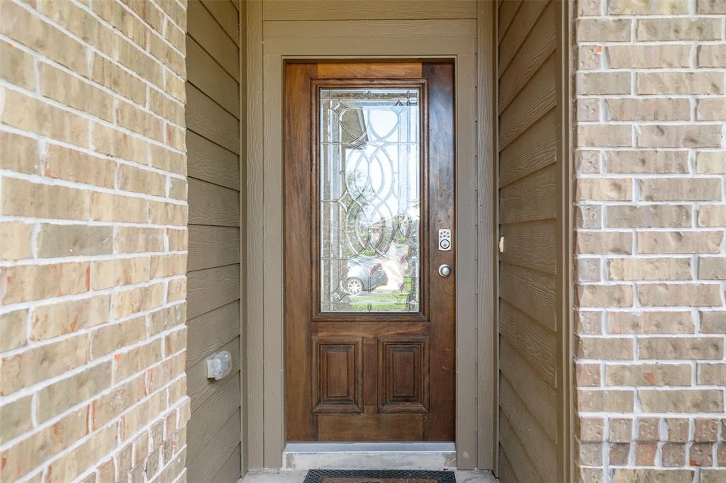 5011 Cypress Willow Drive Property Photo 2