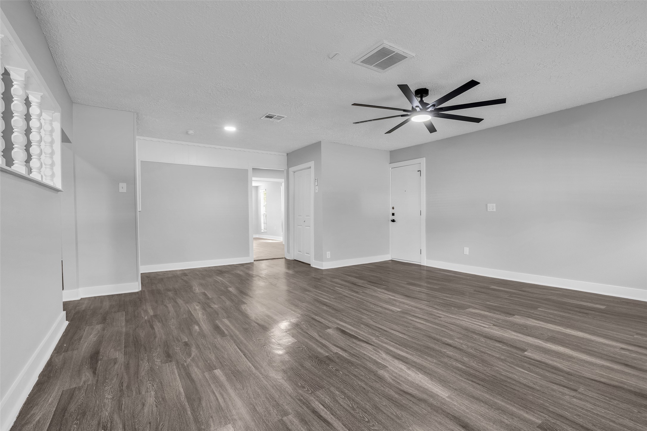 12331 Flushing Meadows Drive Property Photo 8