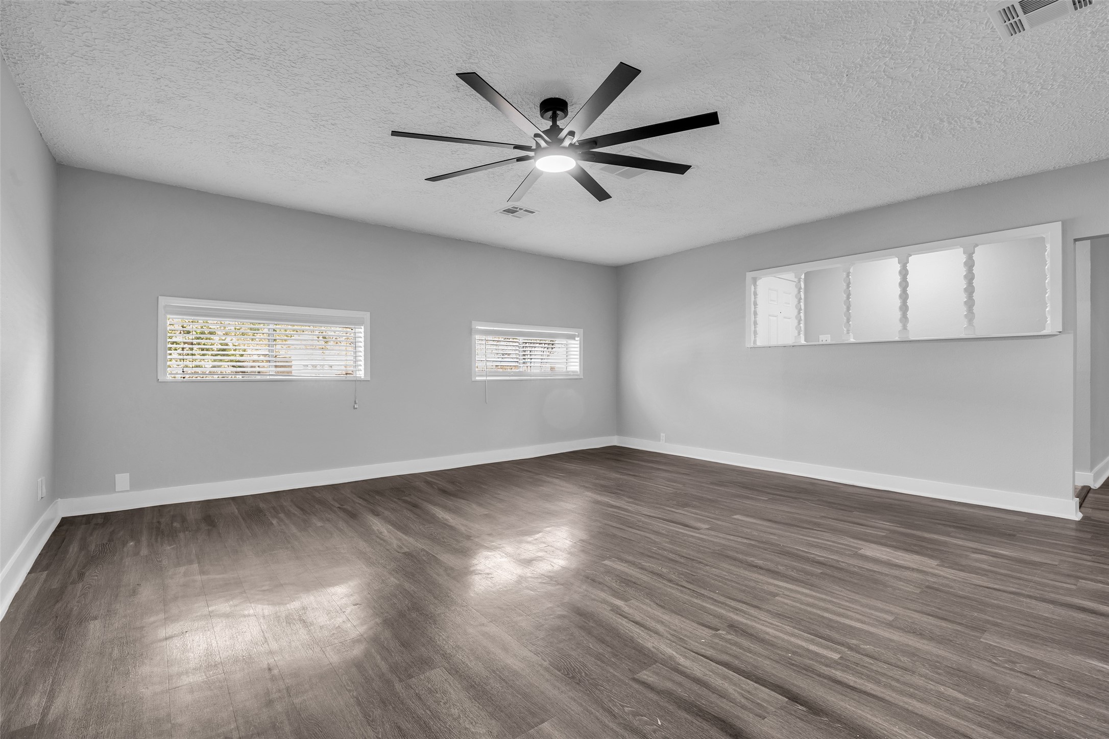 12331 Flushing Meadows Drive Property Photo 10