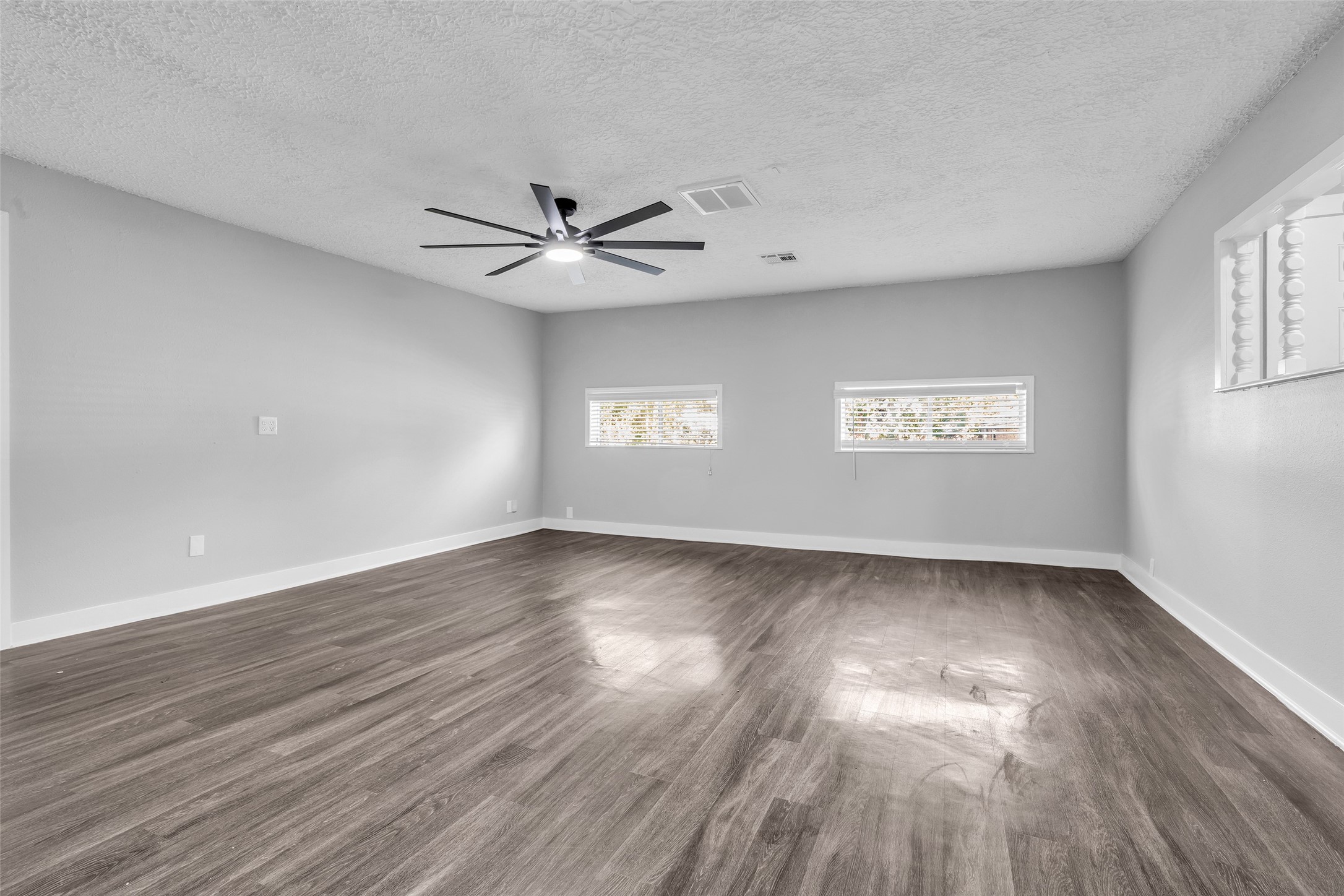12331 Flushing Meadows Drive Property Photo 11