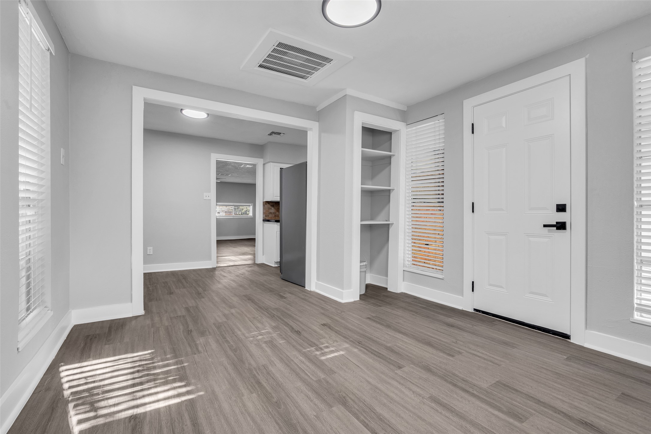 12331 Flushing Meadows Drive Property Photo 14