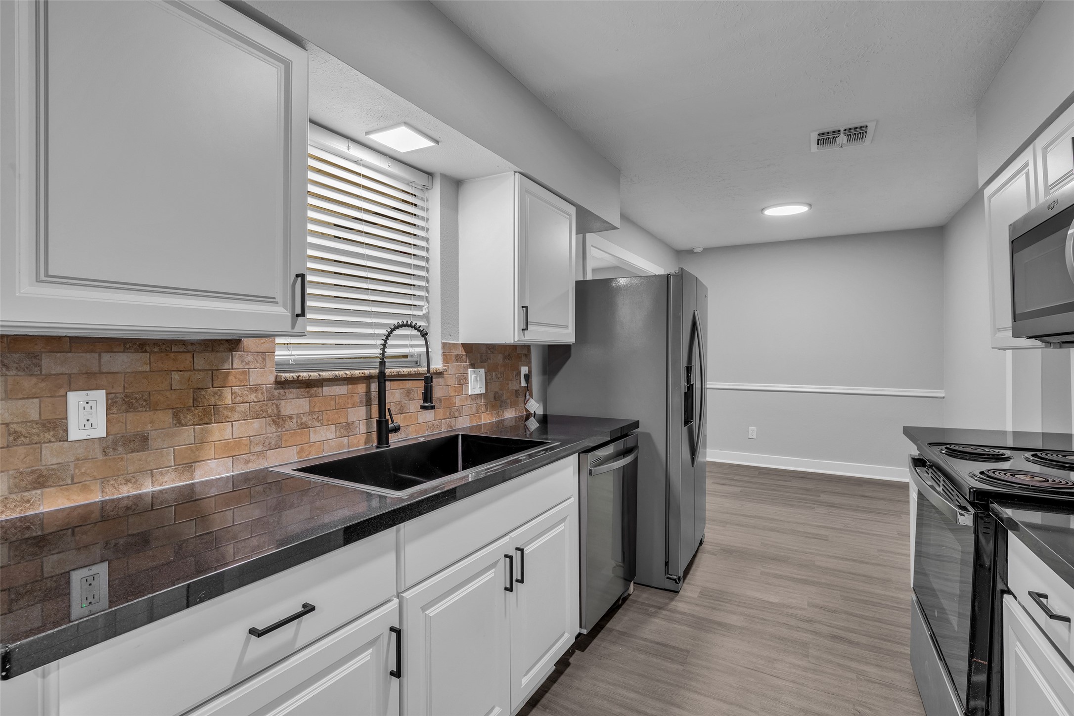 12331 Flushing Meadows Drive Property Photo 15