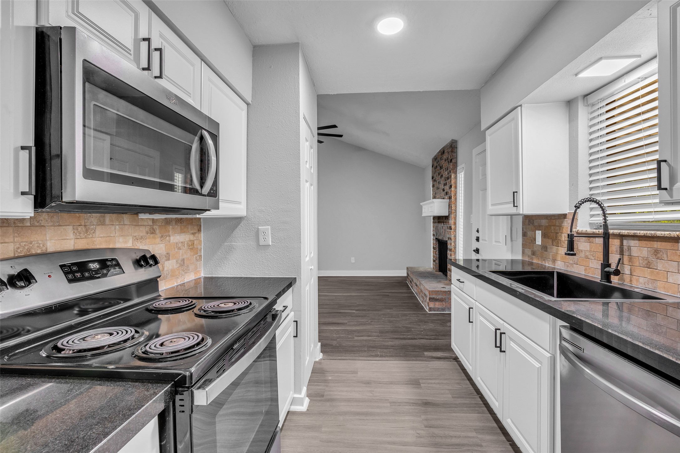 12331 Flushing Meadows Drive Property Photo 17