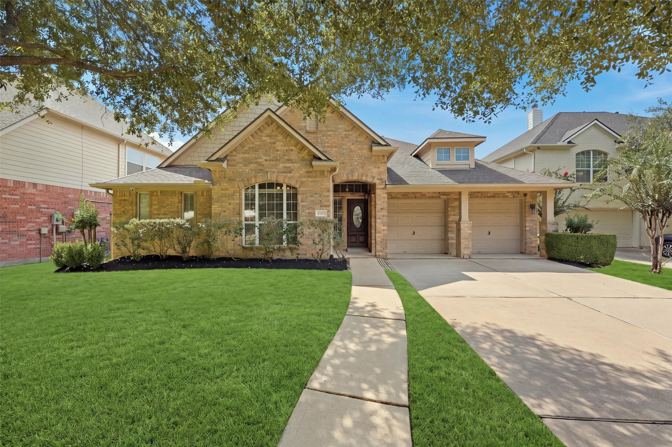 5310 Alderfield Manor Lane Property Photo 1