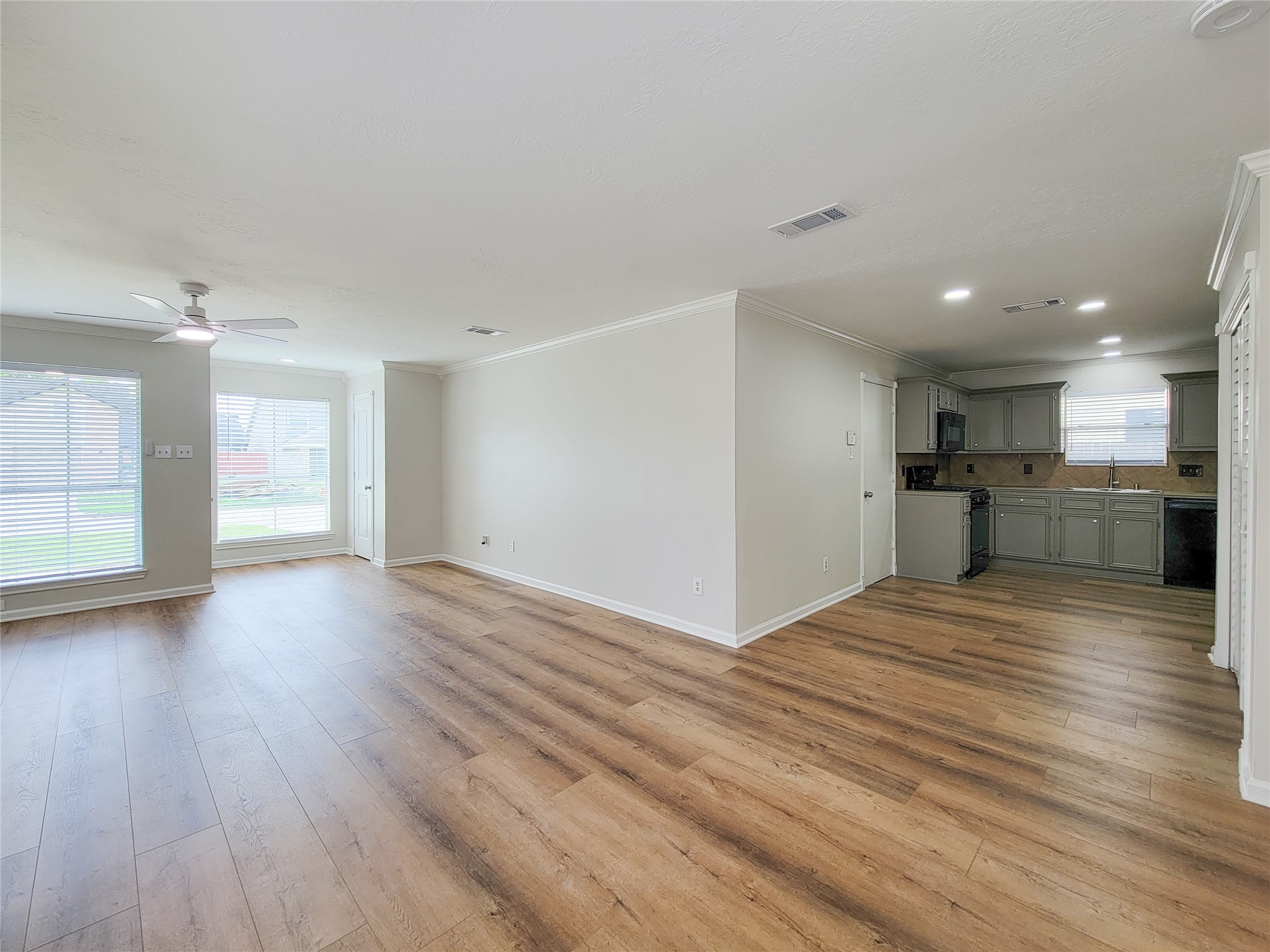 3658 Villa Glen Drive Property Photo 6
