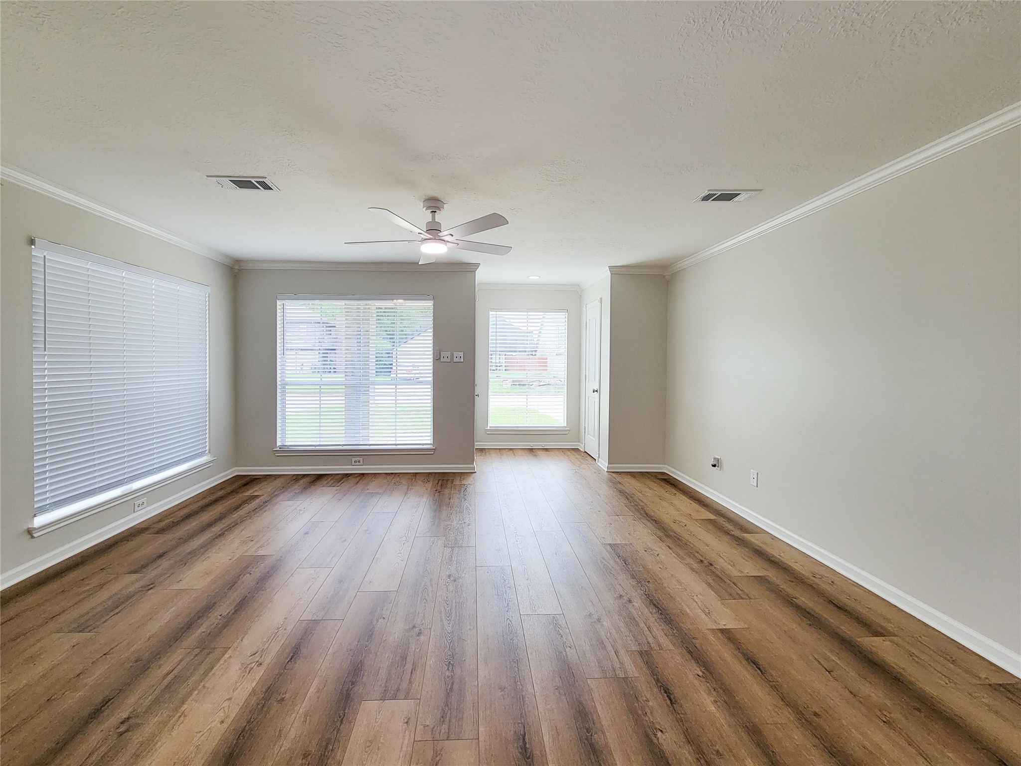 3658 Villa Glen Drive Property Photo 11