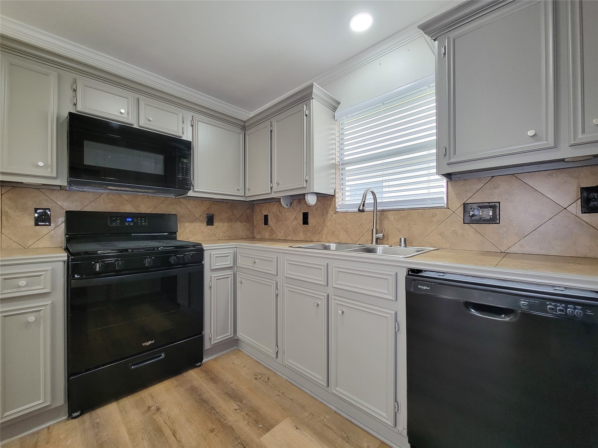 3658 Villa Glen Drive Property Photo 34
