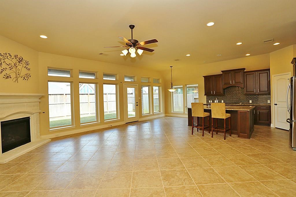 6707 Miller Shadow Lane Property Photo 9