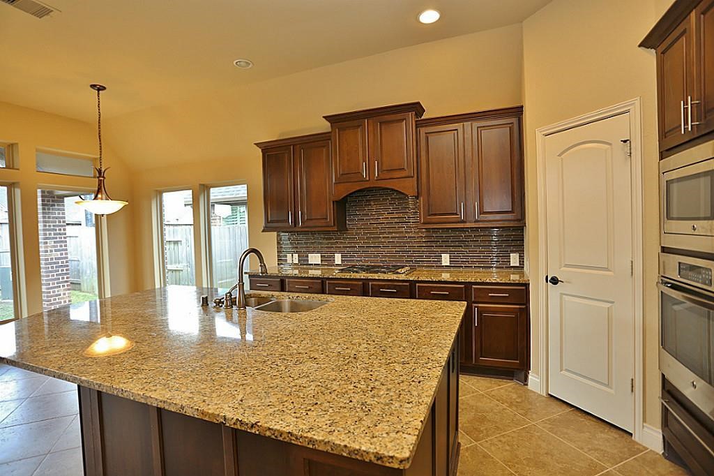 6707 Miller Shadow Lane Property Photo 10