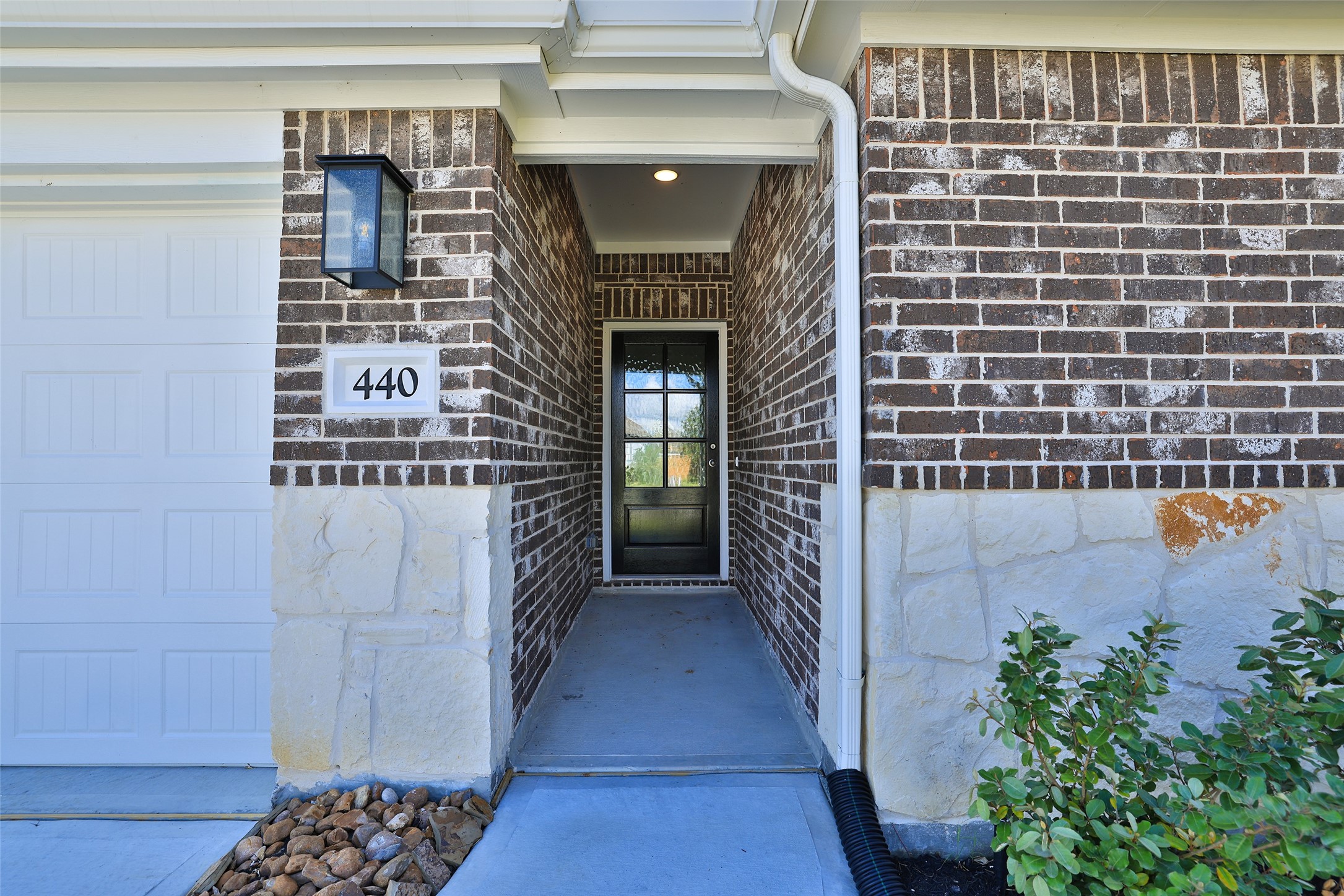 440 Fields Forest Lane Property Photo 4