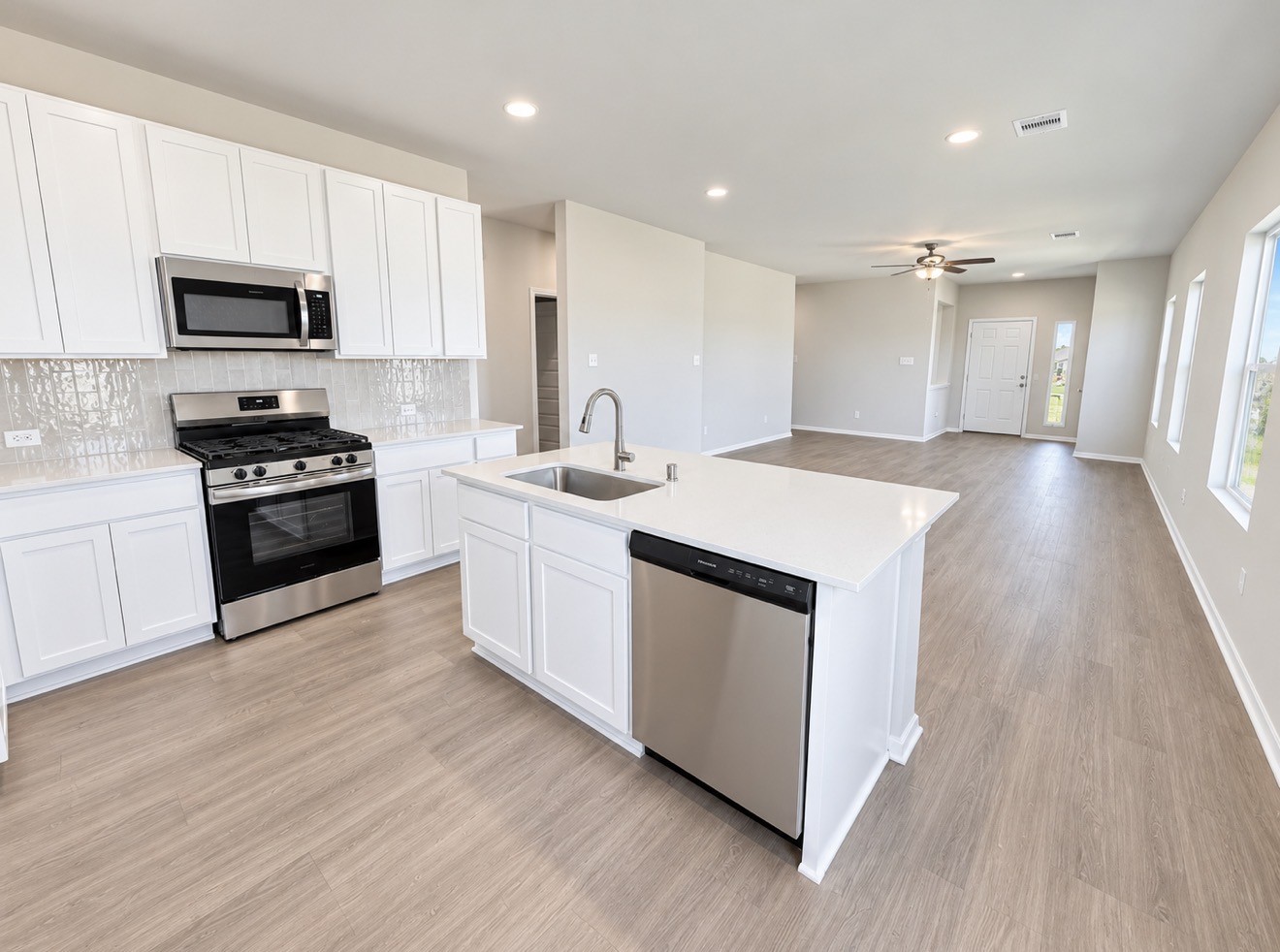 408 Hickory Hills Drive Property Photo 1