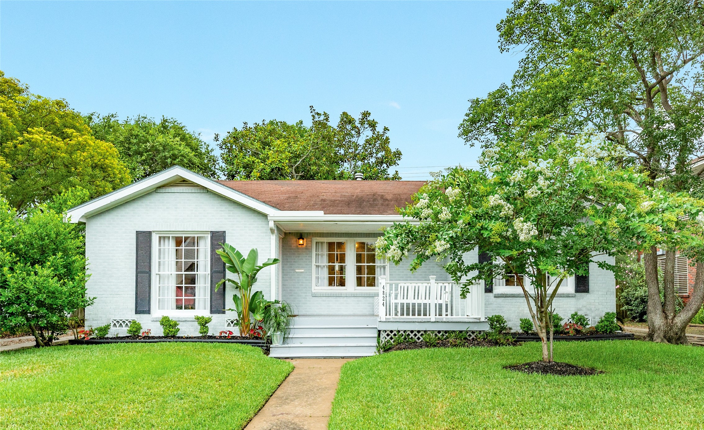 4824 Crockett Boulevard Property Photo 1