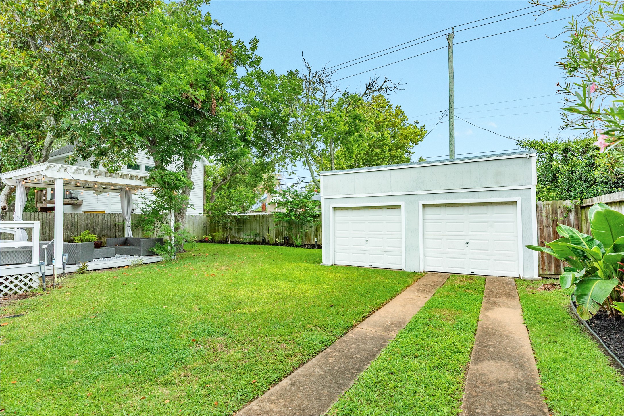 4824 Crockett Boulevard Property Photo 3