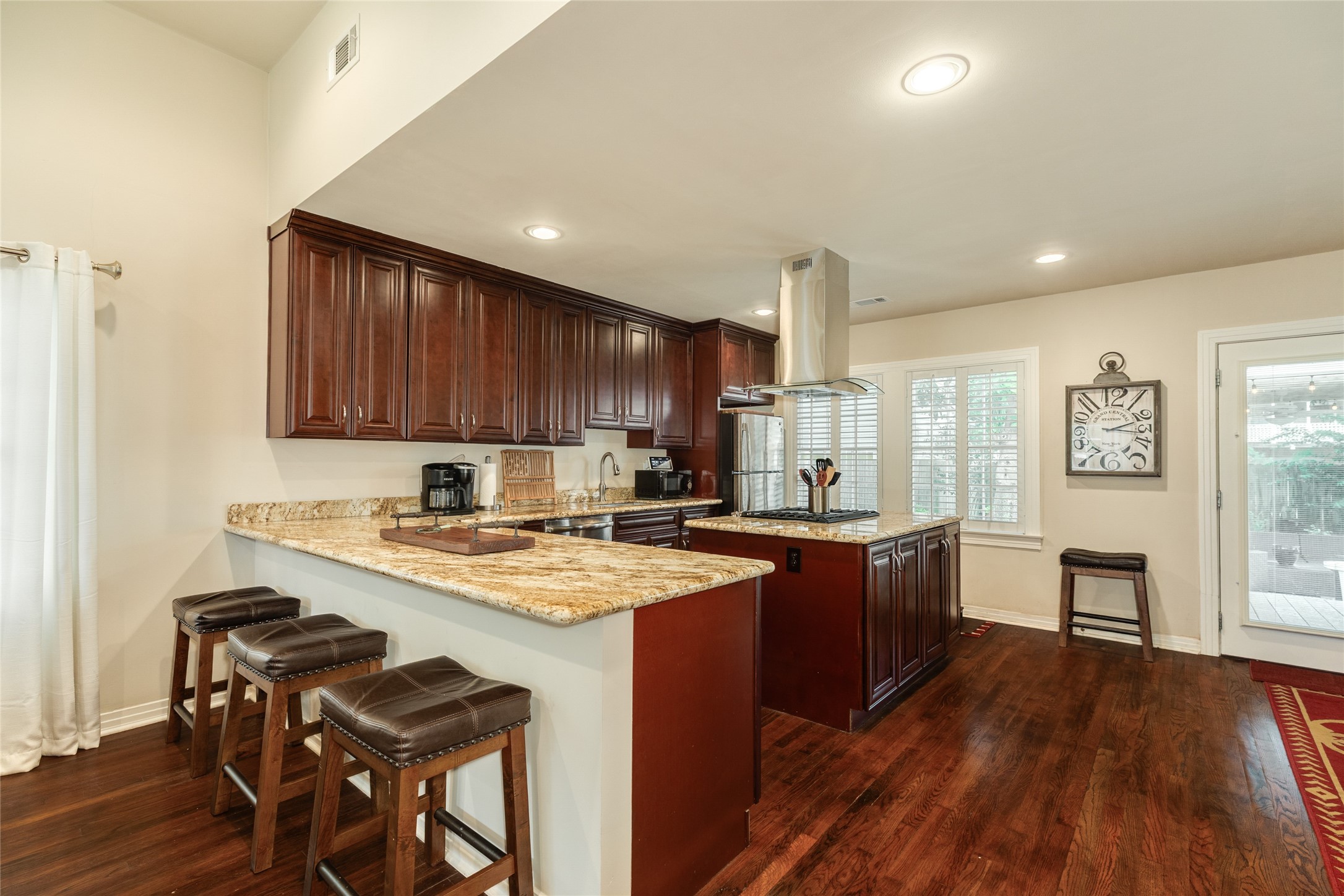 4824 Crockett Boulevard Property Photo 7