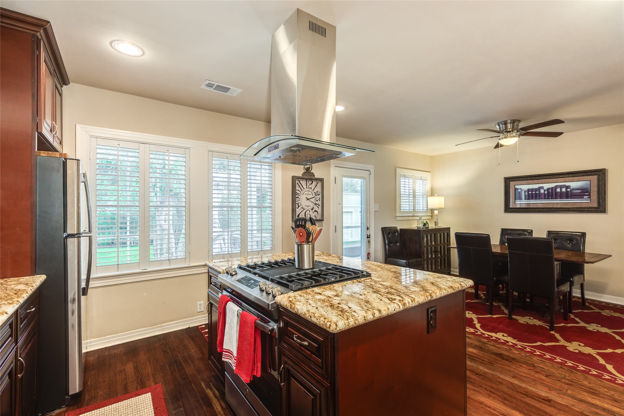 4824 Crockett Boulevard Property Photo 8