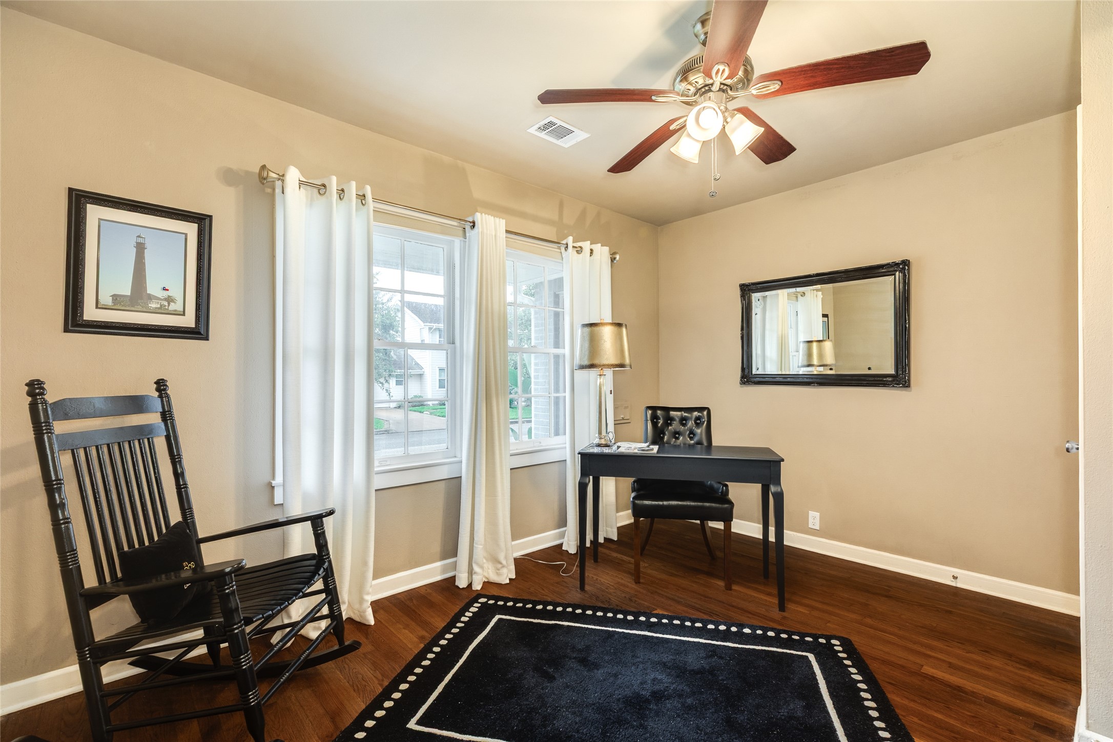 4824 Crockett Boulevard Property Photo 13