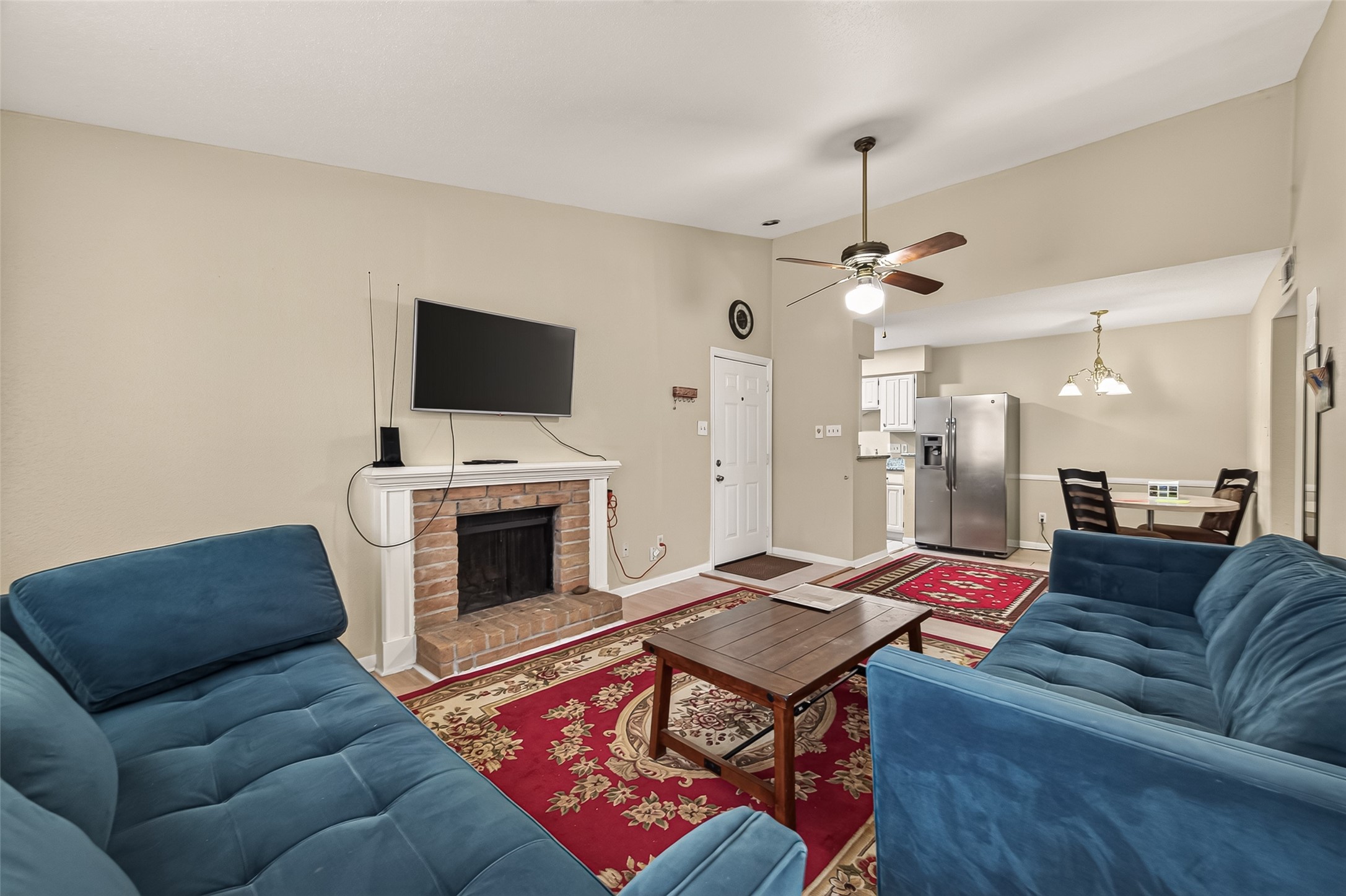 2120 Wilcrest Drive 220 Property Photo 9