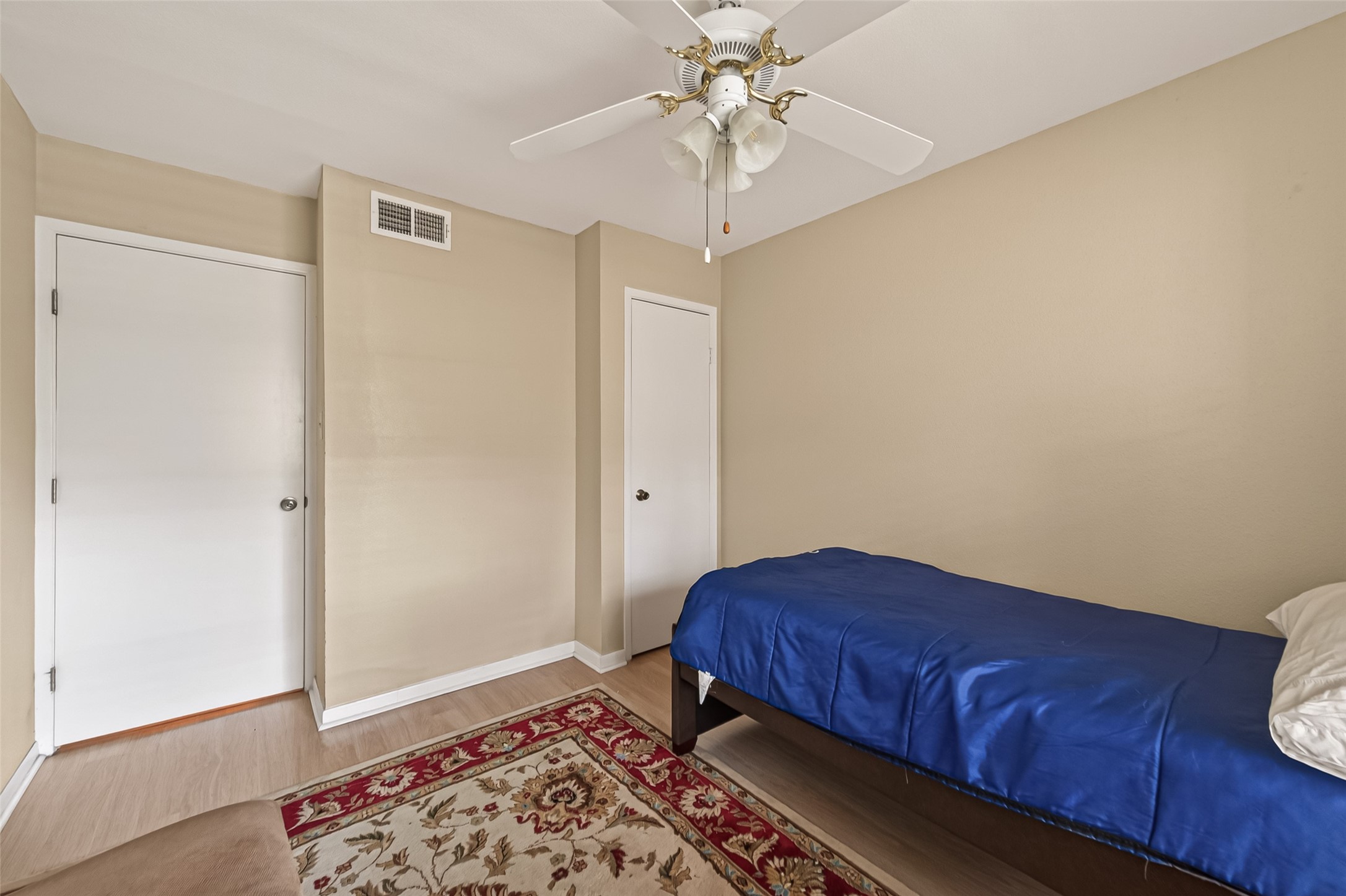 2120 Wilcrest Drive 220 Property Photo 18