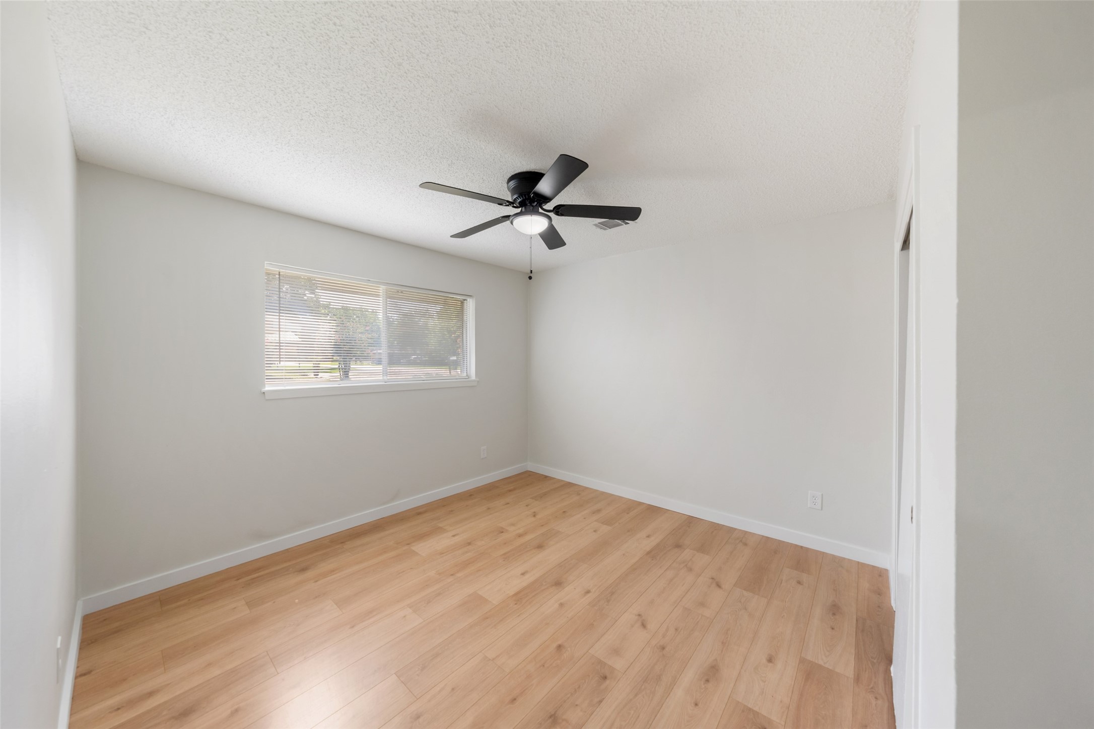 209 Pine Oak Drive Property Photo 21