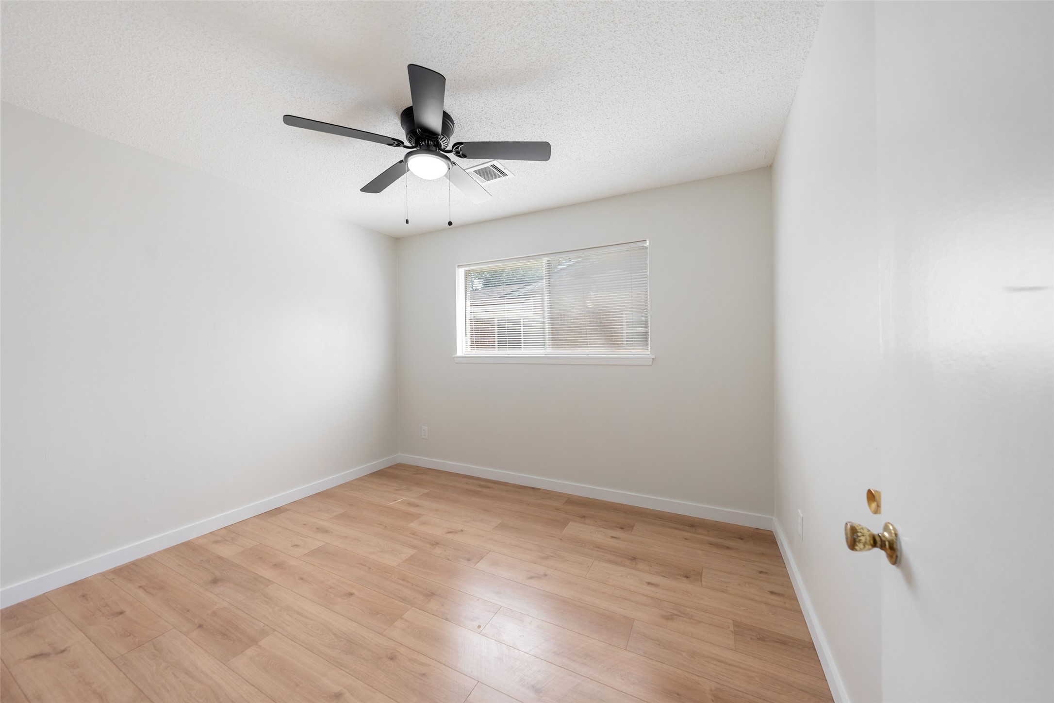 209 Pine Oak Drive Property Photo 24