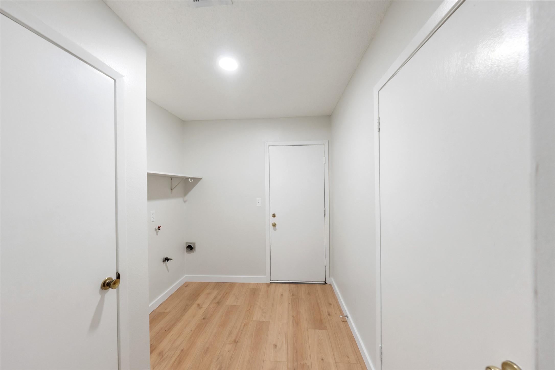 209 Pine Oak Drive Property Photo 28