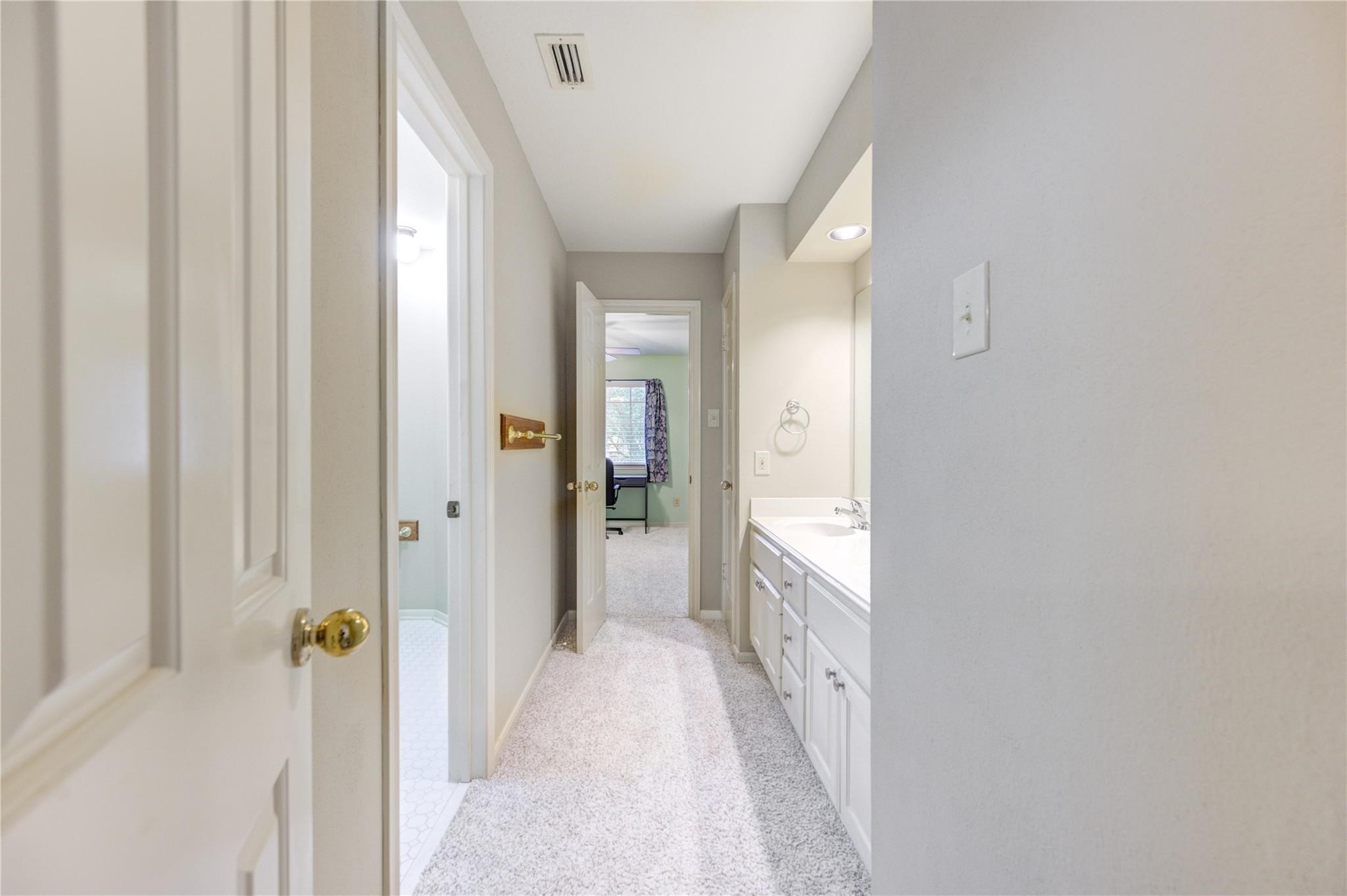 3911 Fawn Nest Trail Property Photo 40