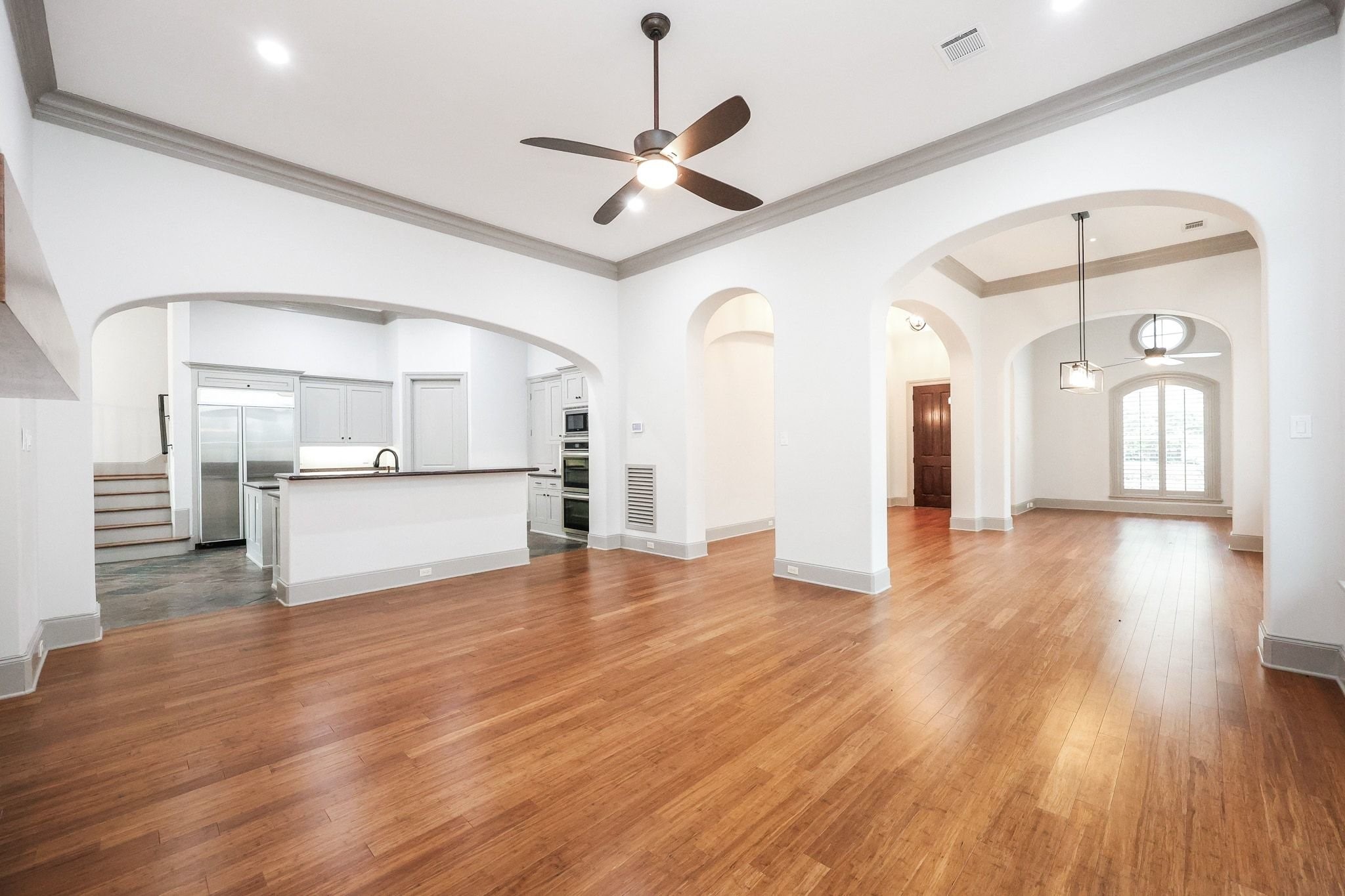 2702 Tudor Manor Property Photo 10