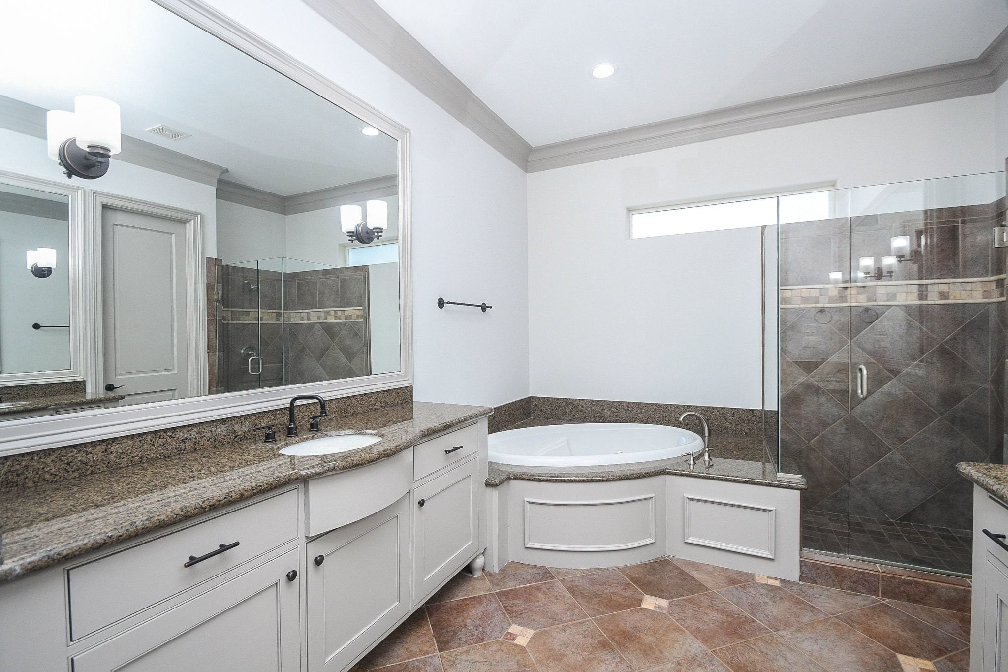 2702 Tudor Manor Property Photo 25