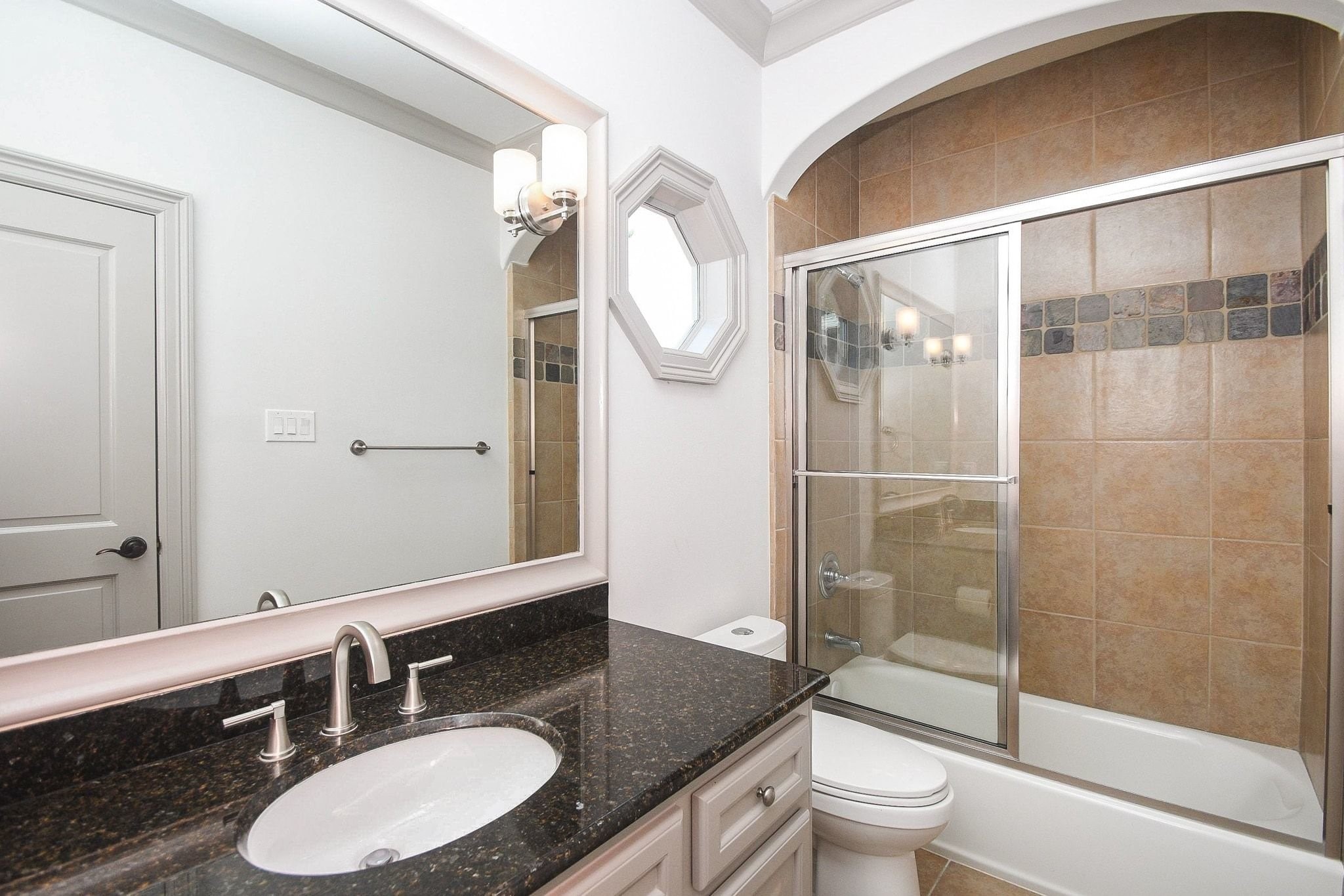 2702 Tudor Manor Property Photo 40