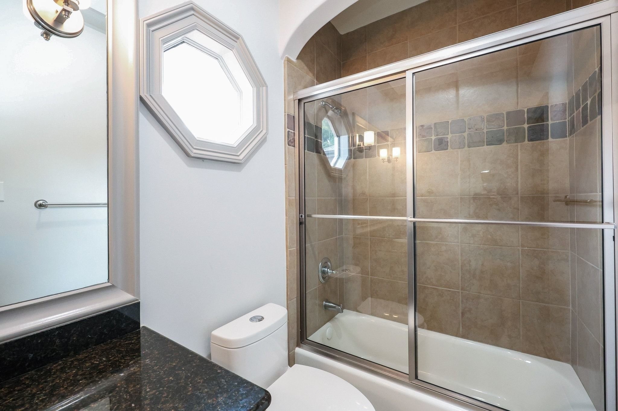 2702 Tudor Manor Property Photo 42