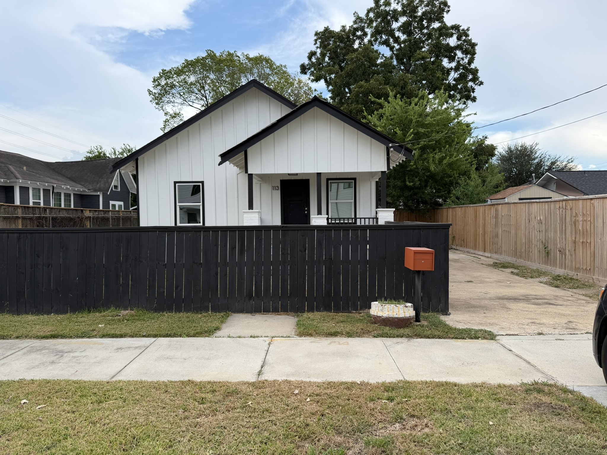 113 Delmar Street Property Photo 1