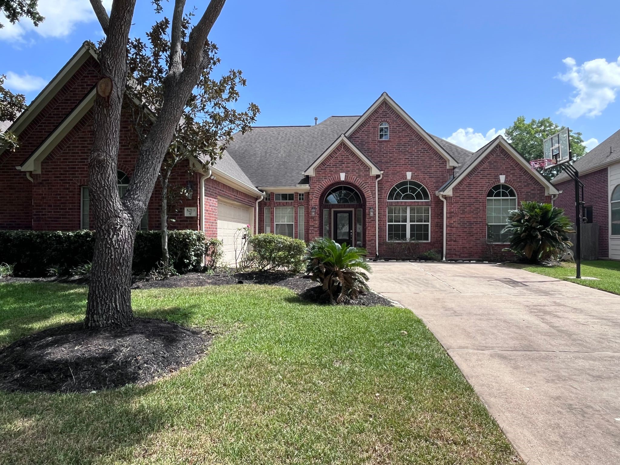 5219 Emerald Trace Court Property Photo 2