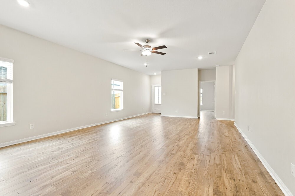 15550 Caramel Springs Drive Property Photo 5