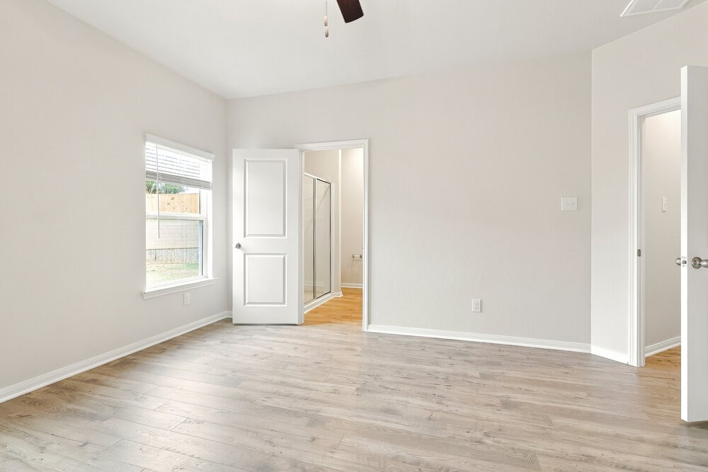 15550 Caramel Springs Drive Property Photo 8