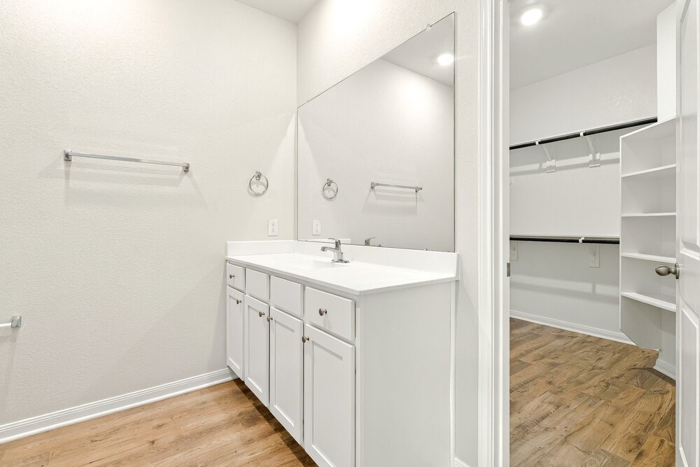 15550 Caramel Springs Drive Property Photo 9