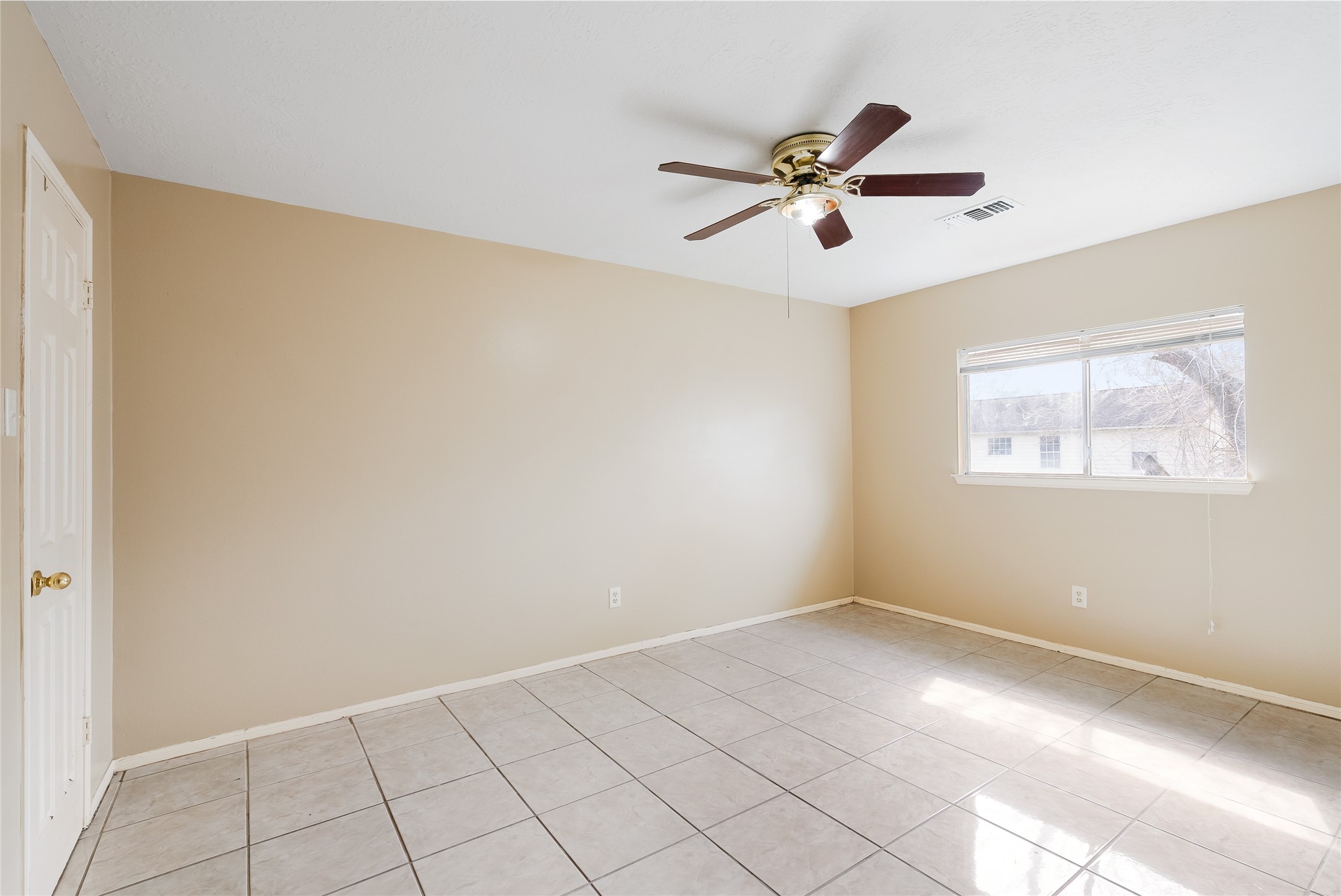 814 Hyacinth Place Property Photo 20