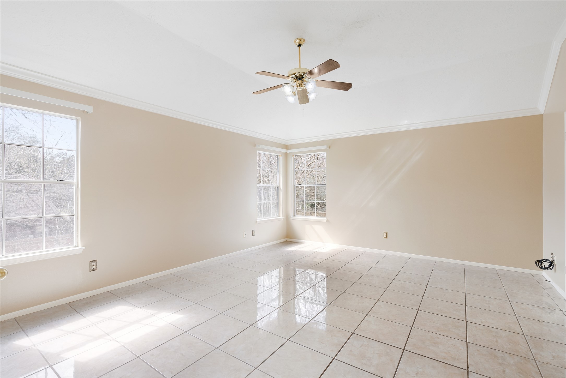 814 Hyacinth Place Property Photo 24