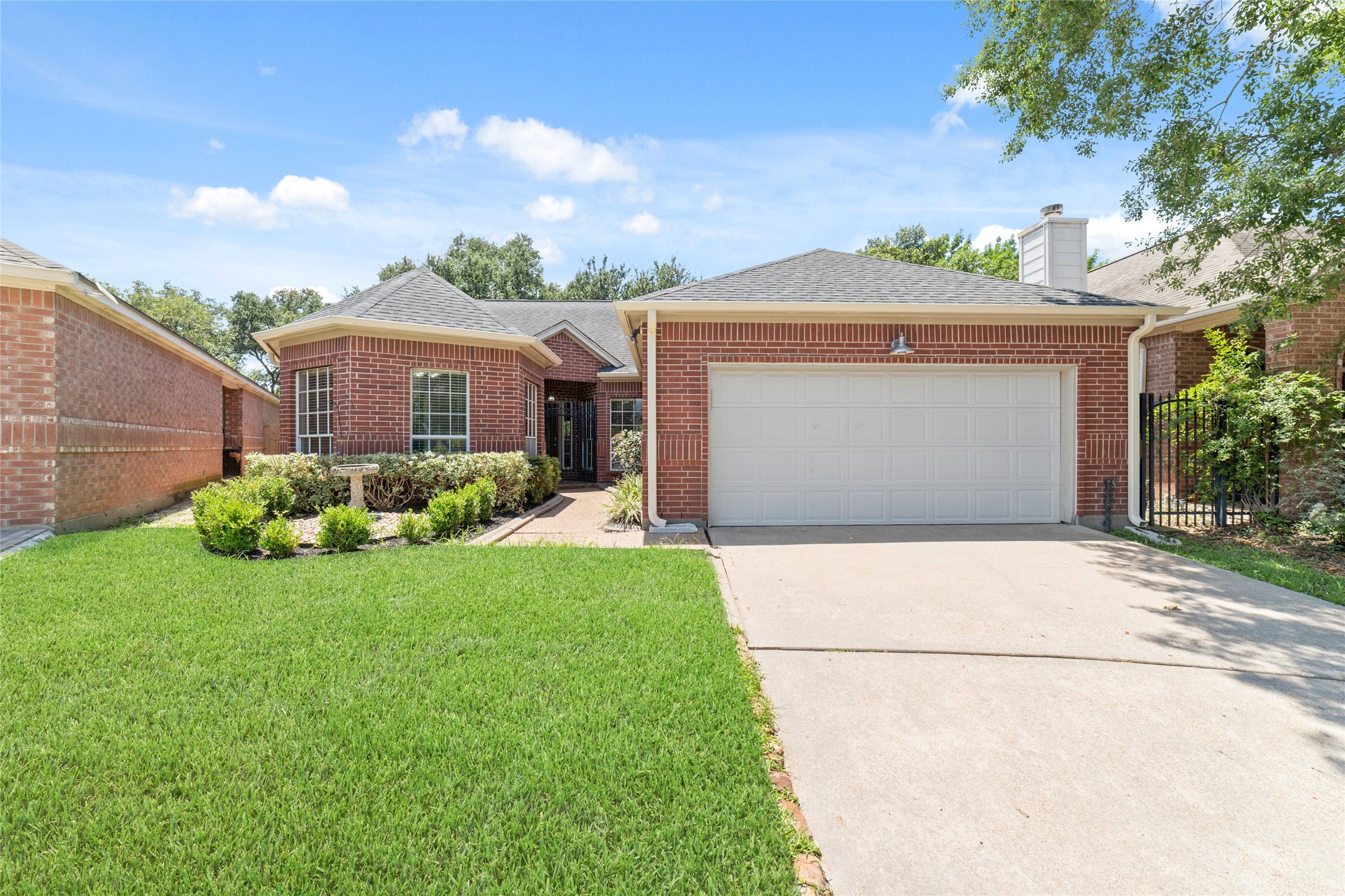 7115 W Hearthstone Green Drive Property Photo 1
