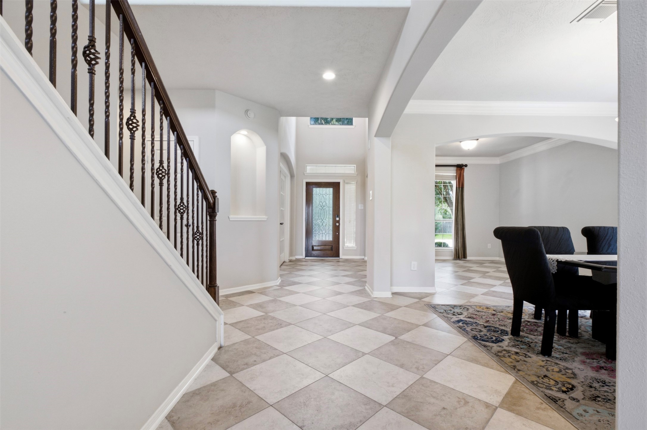 21811 Honeysuckle Grove Lane Property Photo 6