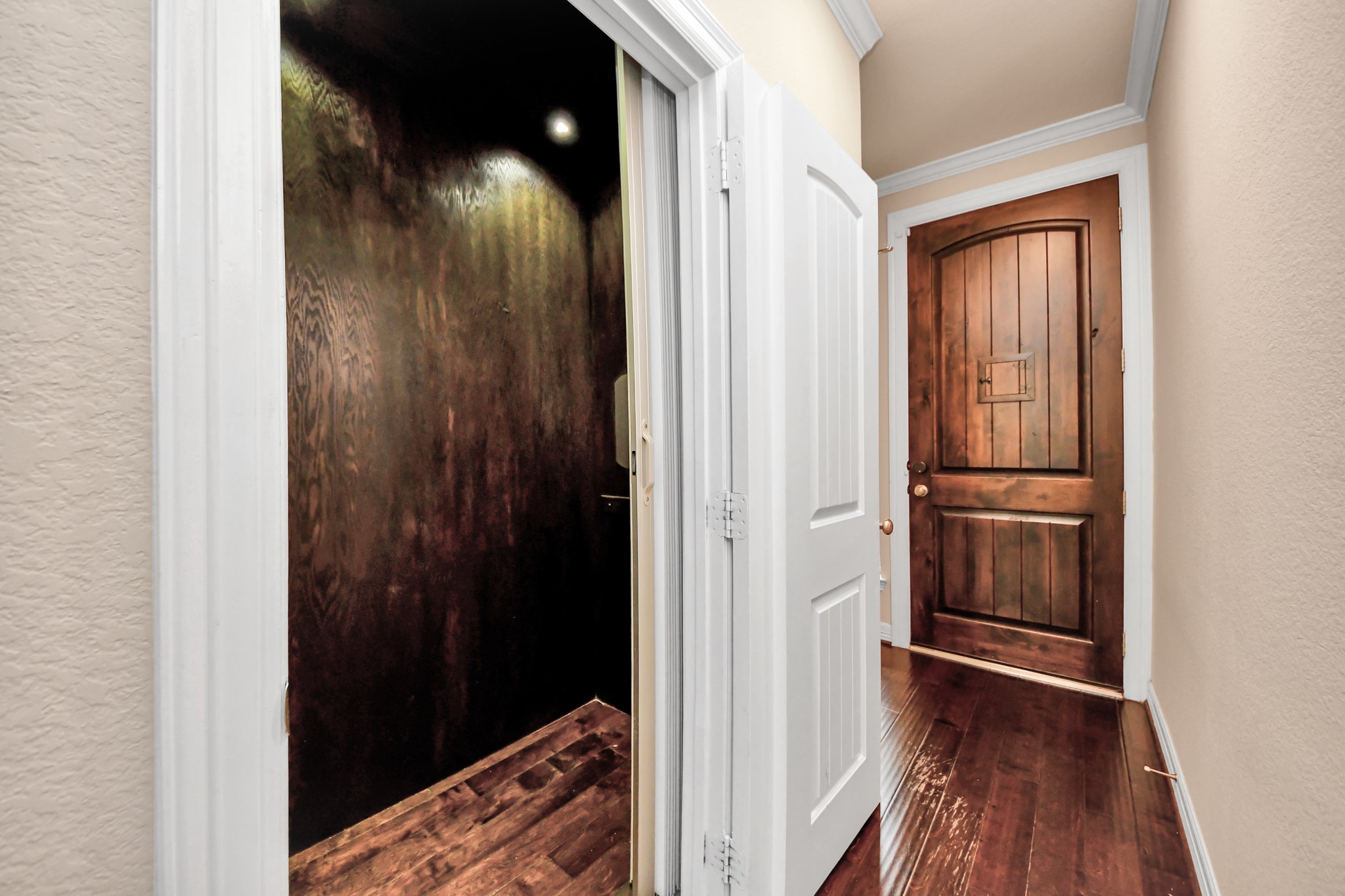 442 N Live Oak Street Property Photo 4