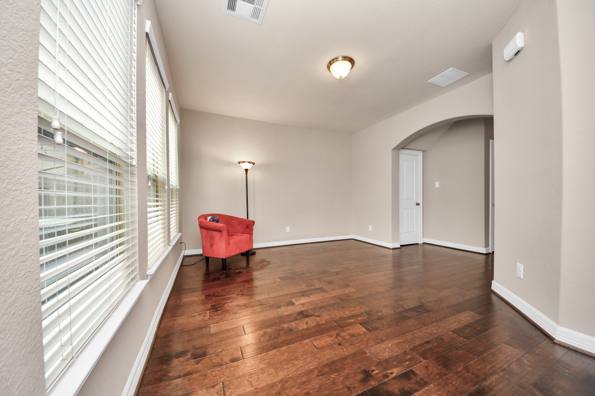 442 N Live Oak Street Property Photo 15