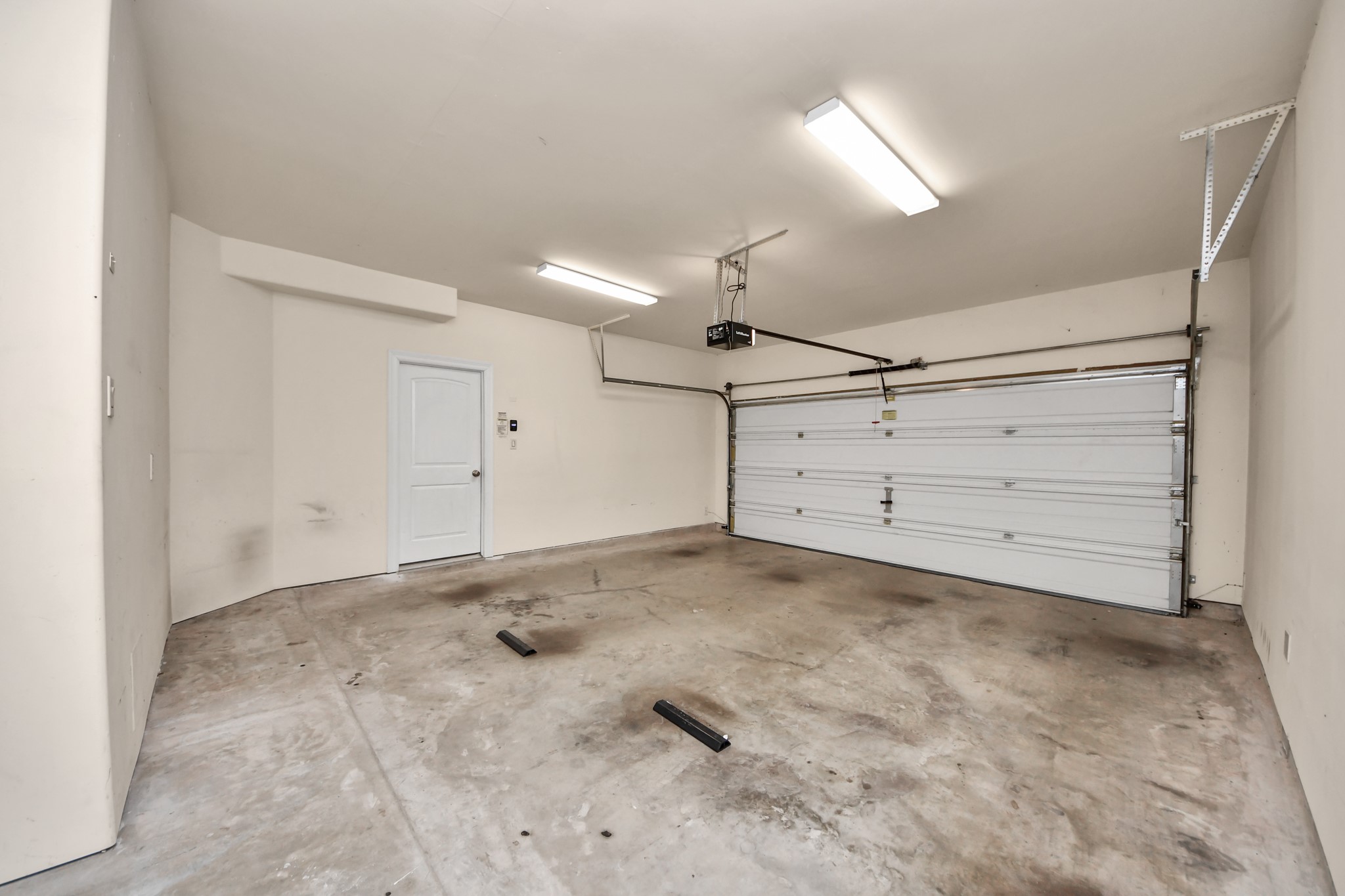 442 N Live Oak Street Property Photo 18