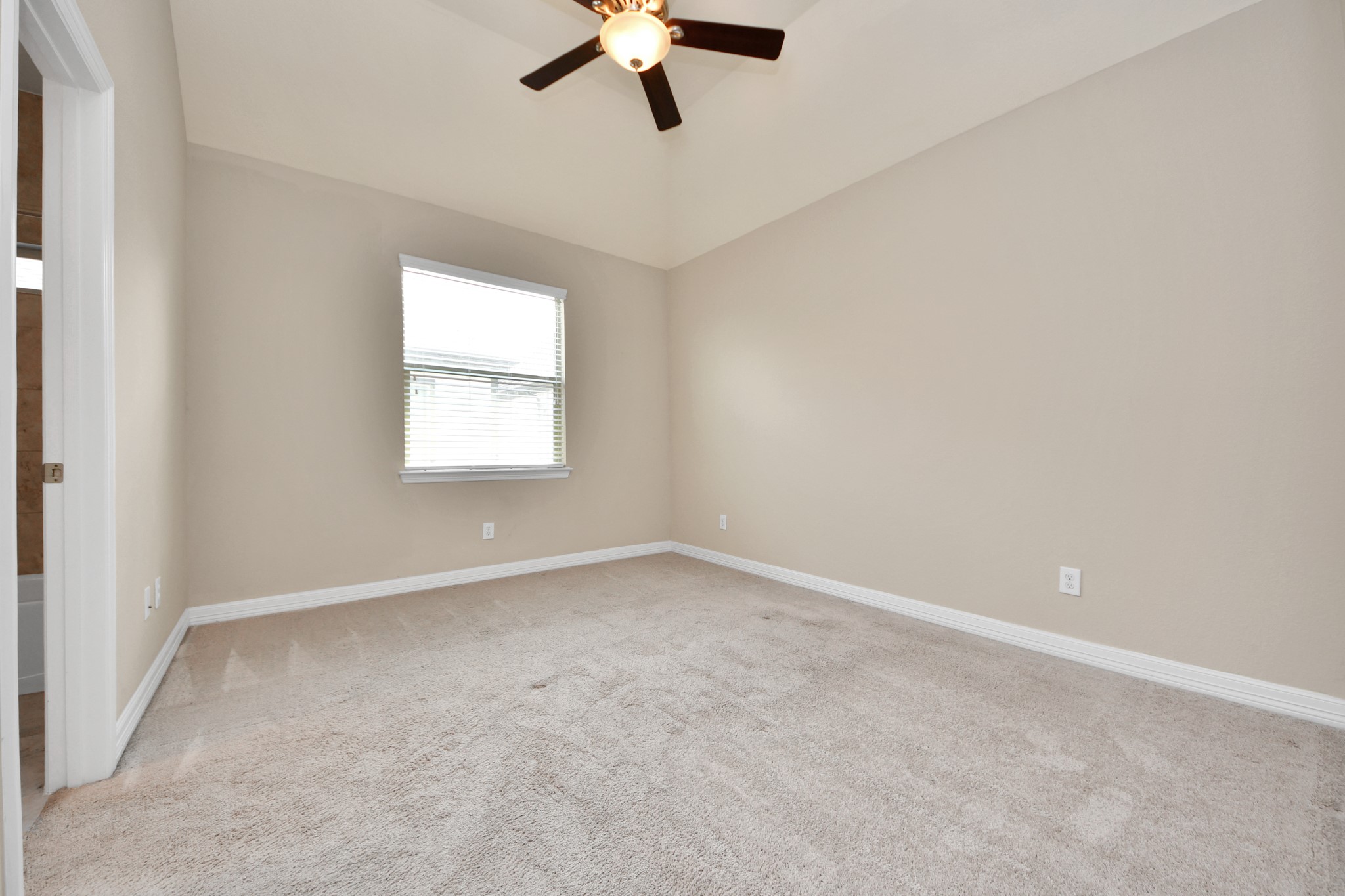 442 N Live Oak Street Property Photo 33