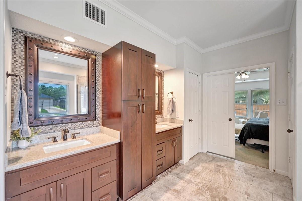 16802 Village Corner Court Property Photo 25