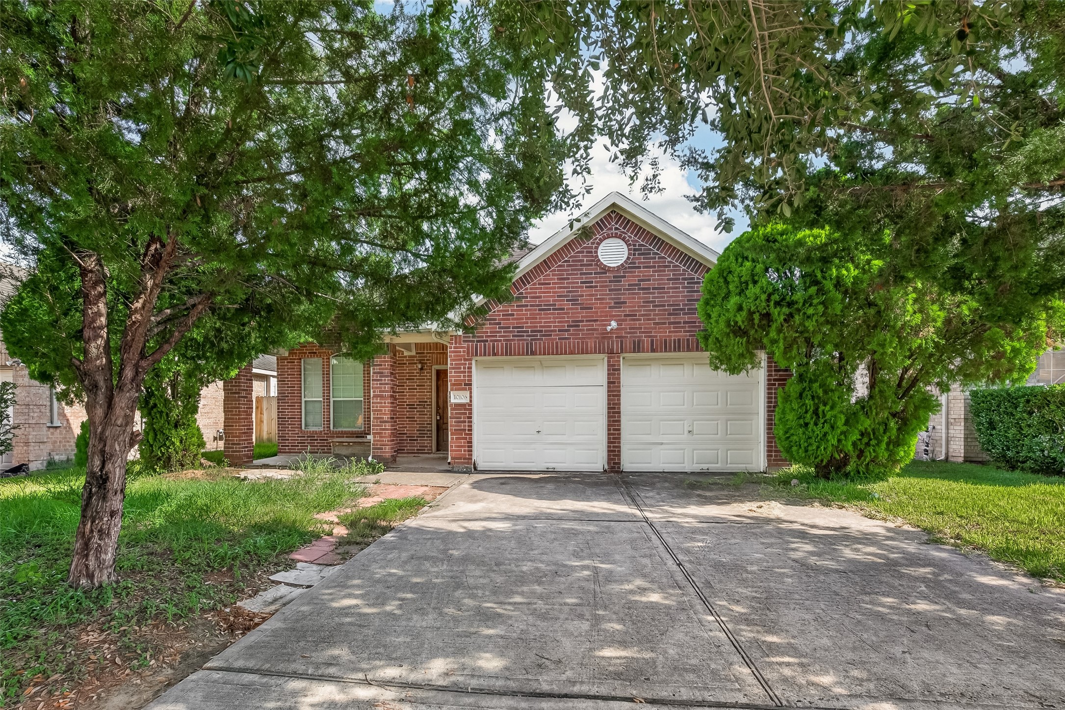 10106 Gil Jr Lane Property Photo 2