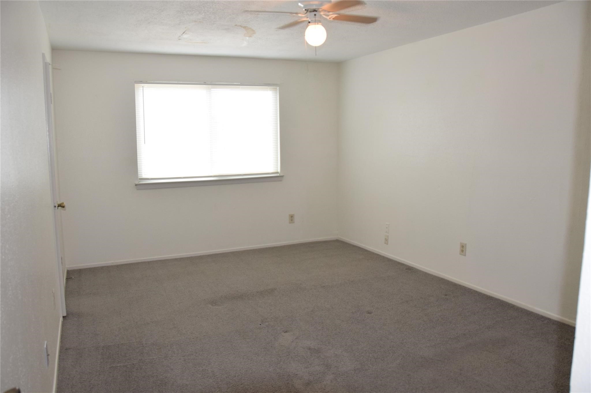 15357 Falmouth Avenue 2 Property Photo 13